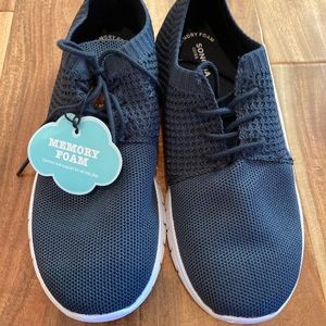 Boys navy blue memory foam shoes